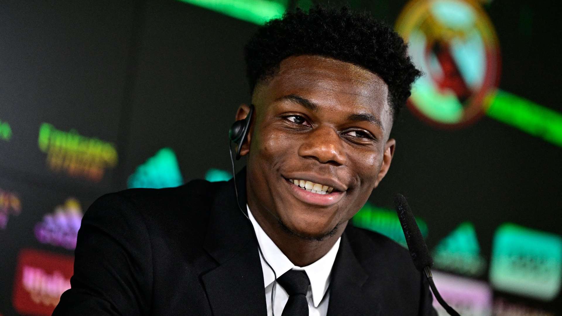 卡斯尔之间 卡斯尔之间